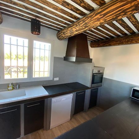 Domaine Des Francobelges - Appartements Lauris Exterior photo
